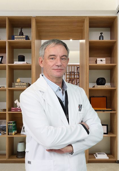 Dr Emil Vlajić