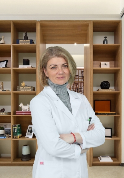 Dr Danijela Manov